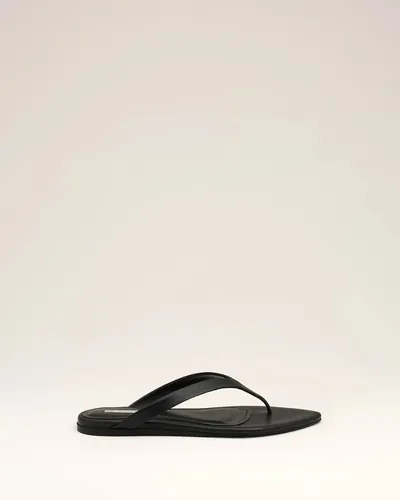 AMI Flip Flops black
