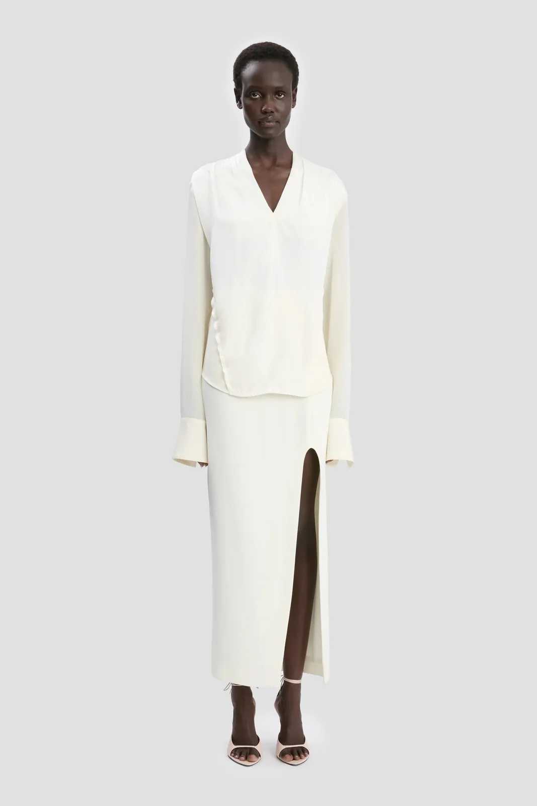 Bluse mit V-Ausschnitt ivory